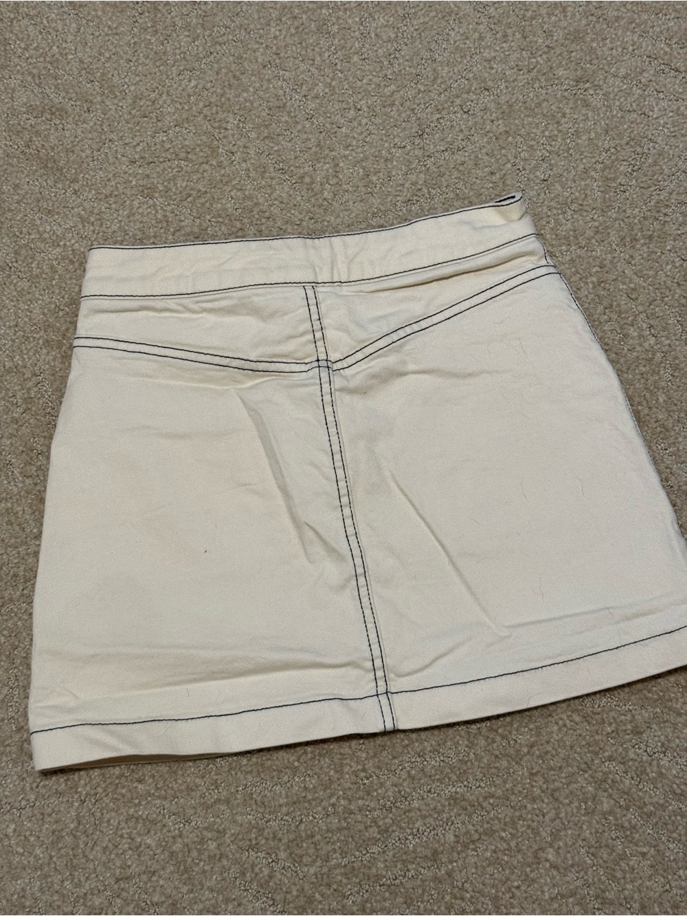 Zara Cream Mini Skirt with Black Stitching - Picture 4 of 5